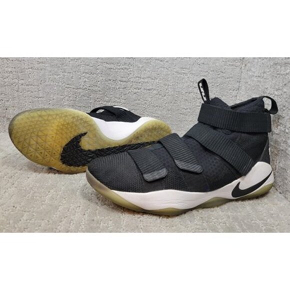 NIKE Zoom Lebron Solider XI 11 TB 943155-003 Men's Size 12 Black Sneakers - Picture 8 of 10